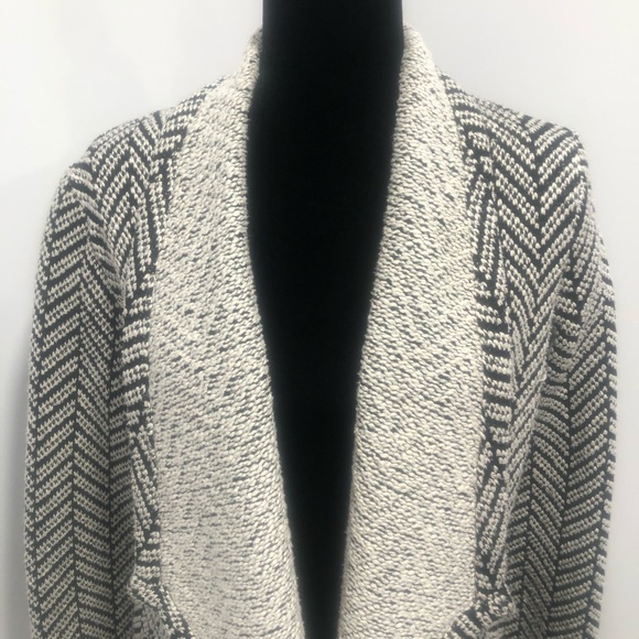 BB Dakota Black & White Open Front Cardigan - Picture 3 of 10